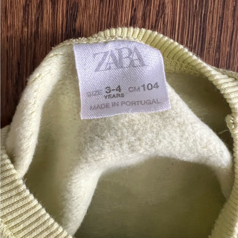 Zara boys skate sweatshirt in light green size 3-4 years - Picture 3 of 3